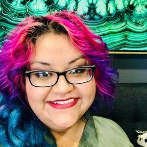 Meet your Posher, Lucy